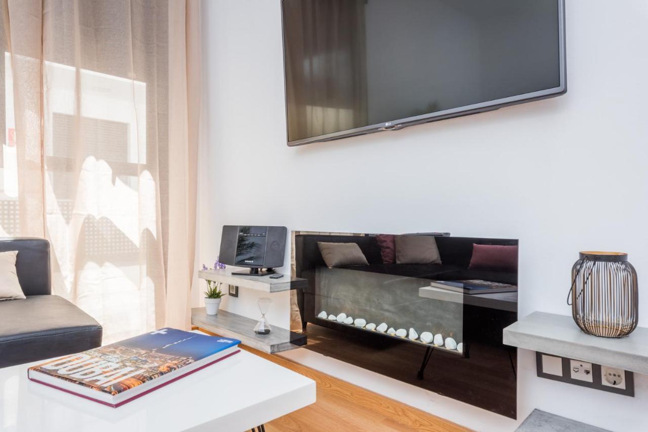 Appartement Atico Con Terraza Ac 1Hab En El Centro Y Piscina Comunitaria à Málaga Extérieur photo
