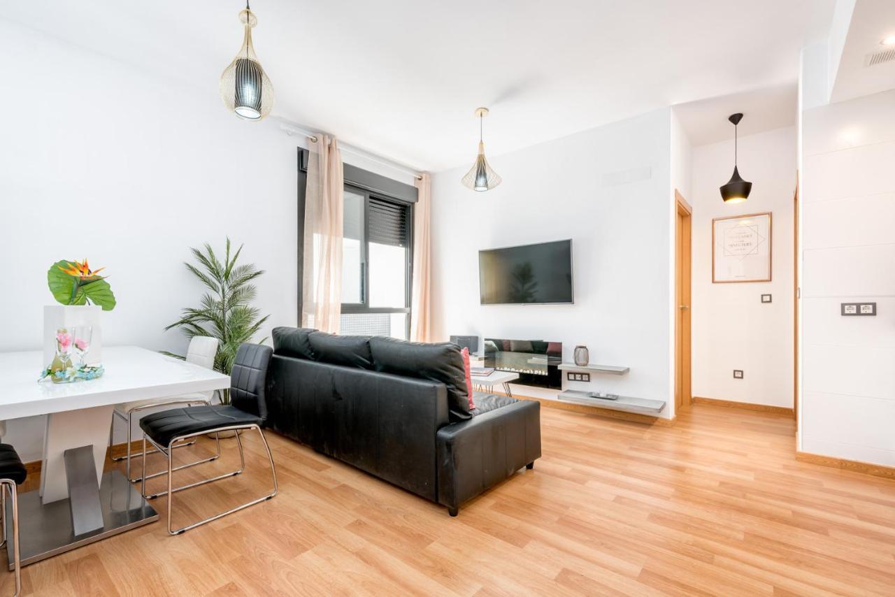 Appartement Atico Con Terraza Ac 1Hab En El Centro Y Piscina Comunitaria à Málaga Extérieur photo